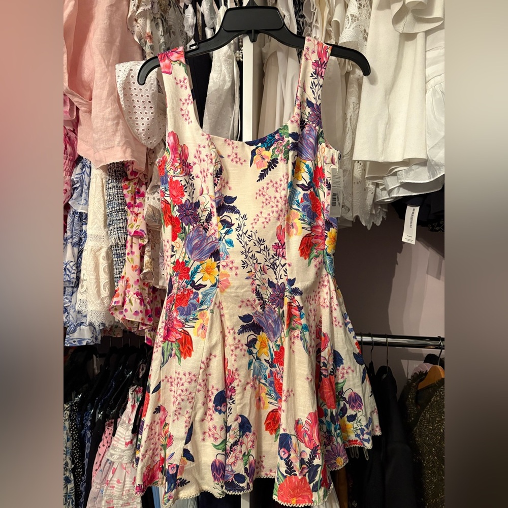 Agua Bendita Kristen mini floral Sleeveless short Dress

With tags

Retail $220